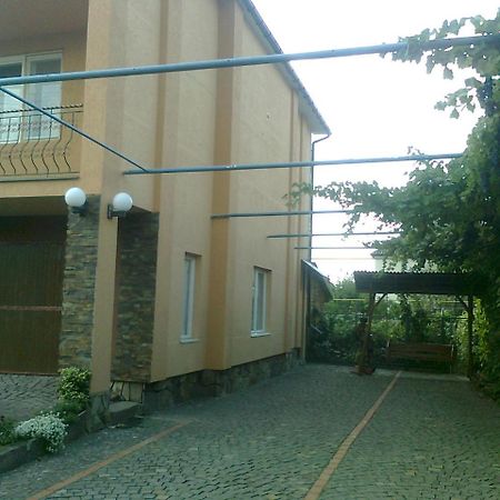 Domashnya Saduba Hotel Muncaci Exterior foto