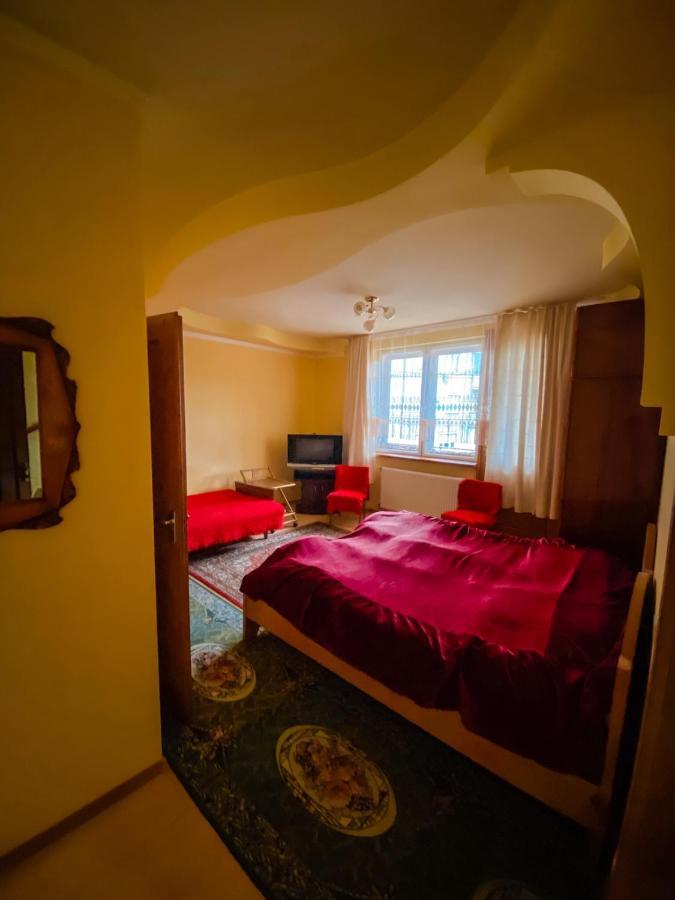 Domashnya Saduba Hotel Muncaci Exterior foto