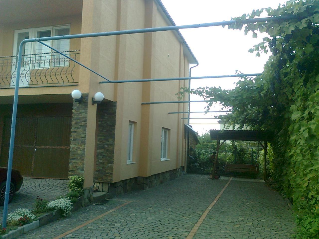 Domashnya Saduba Hotel Muncaci Exterior foto